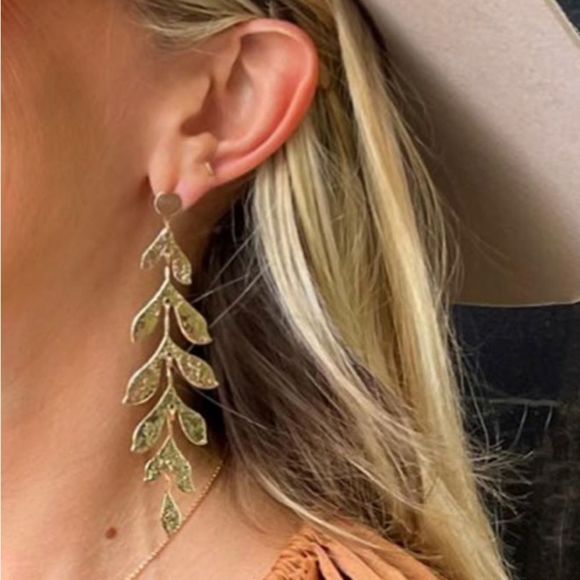 🍁 STUNNING MAPLE EARRINGS 🍁 DESIGNER INSPIRED STATEMENT LIGHT WEIGHT - Picture 3 of 5